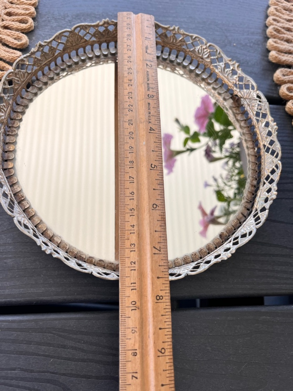 A trio, a vintage dresser, mirrors, absolutely beautiful - Picture 5 of 6